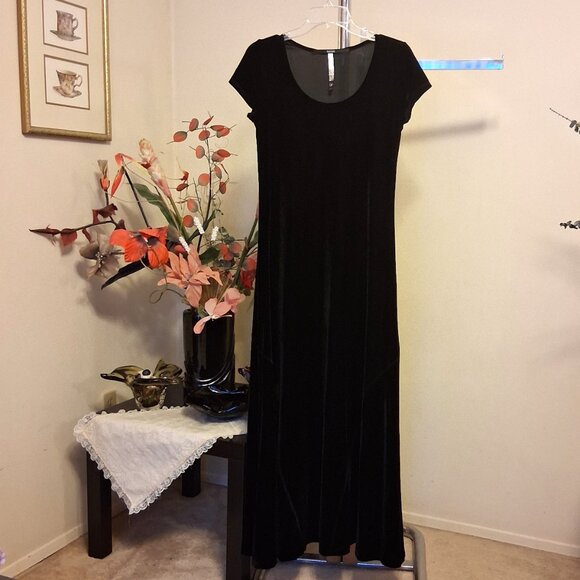 Vintage NWOT Kensie Women’s Elegant Black Short Sleeve Maxi Dress Size S - Picture 9 of 10